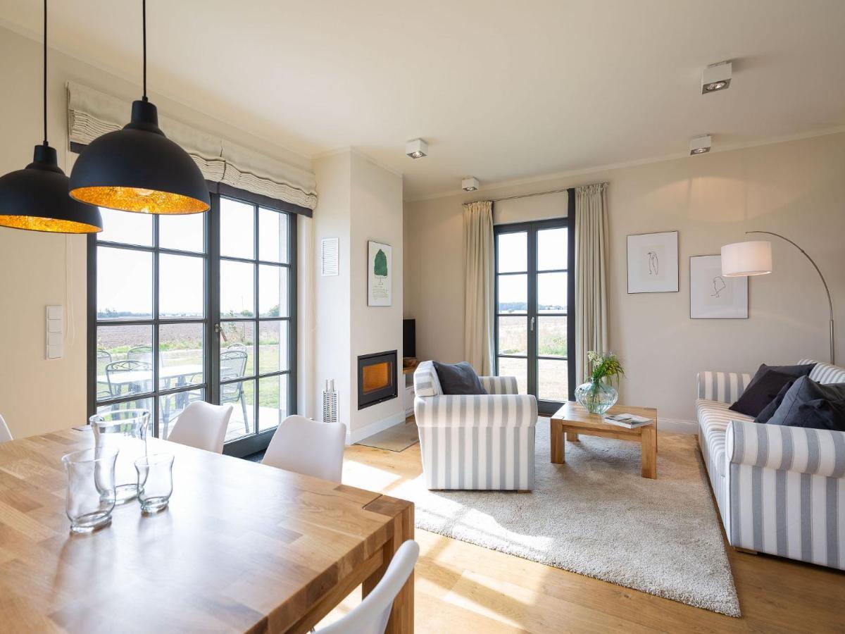 Reetland Am Meer - Premium Reetdachvilla Mit 2 Schlafzimmern, Sauna Und Kamin E04 ดรันส์เคอ ภายนอก รูปภาพ